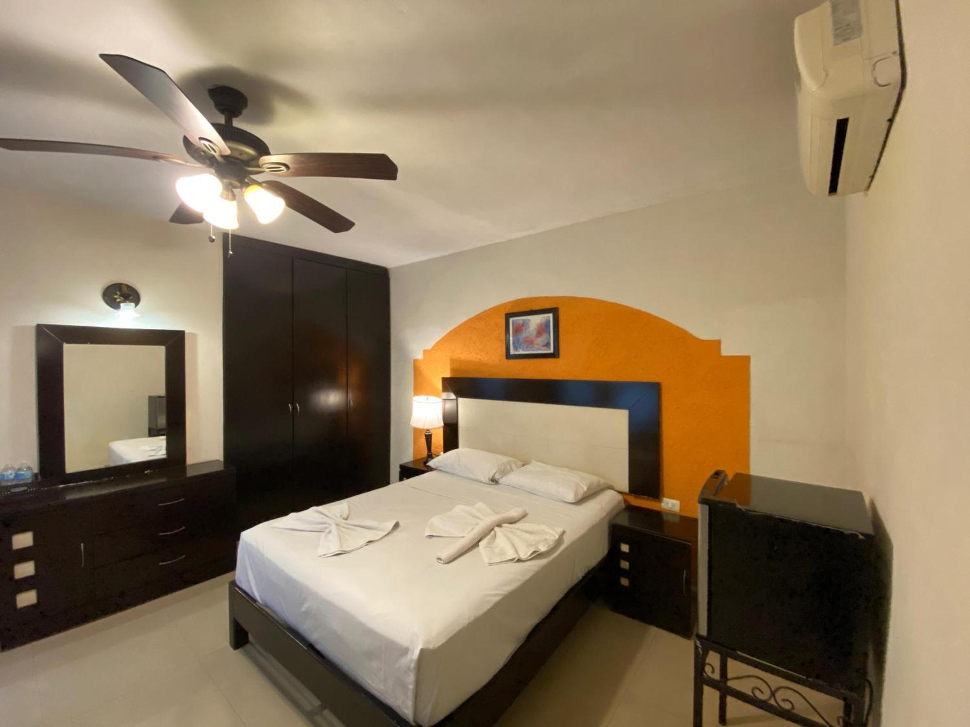 ואיאדוליד Hotel Quinta Marciala Mx מראה חיצוני תמונה