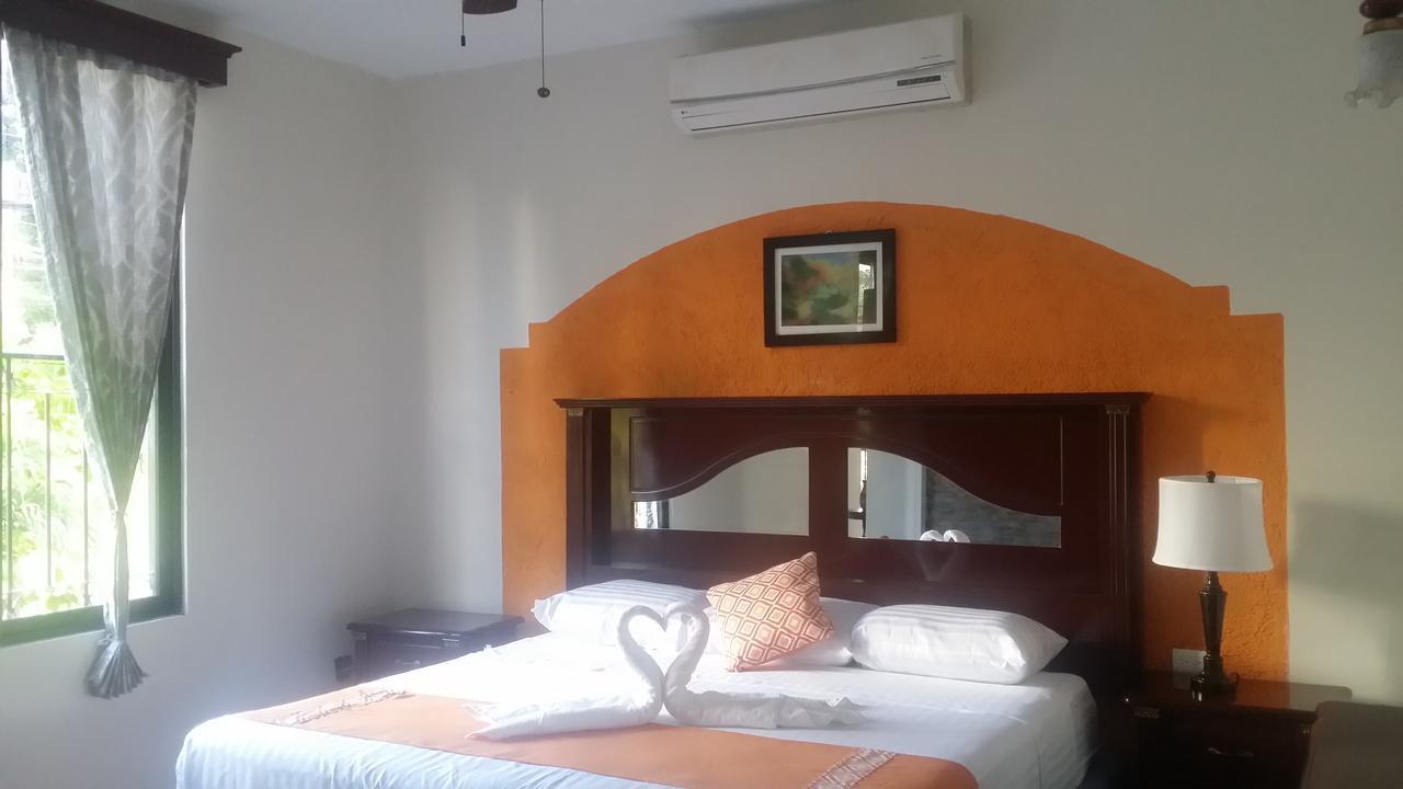 ואיאדוליד Hotel Quinta Marciala Mx מראה חיצוני תמונה