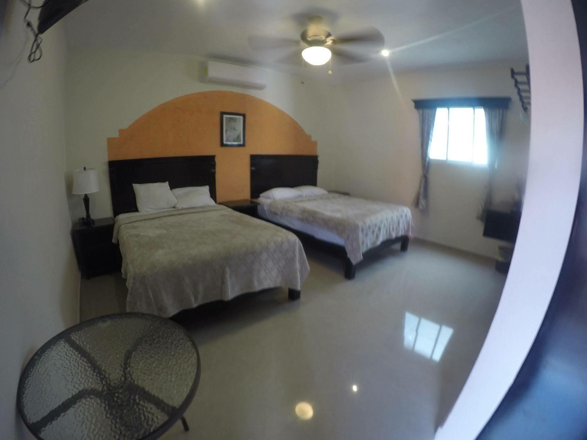 ואיאדוליד Hotel Quinta Marciala Mx מראה חיצוני תמונה