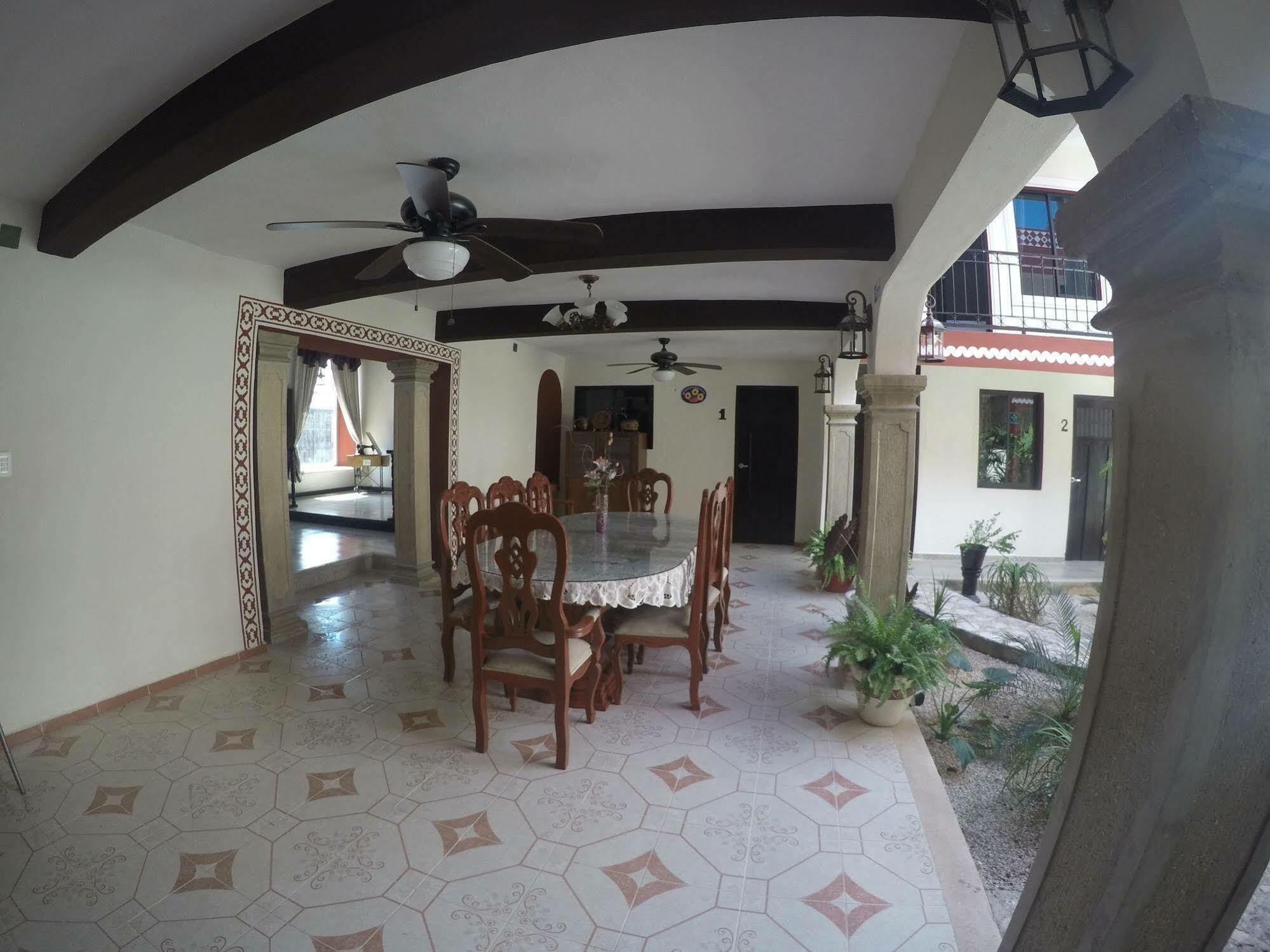 ואיאדוליד Hotel Quinta Marciala Mx מראה חיצוני תמונה